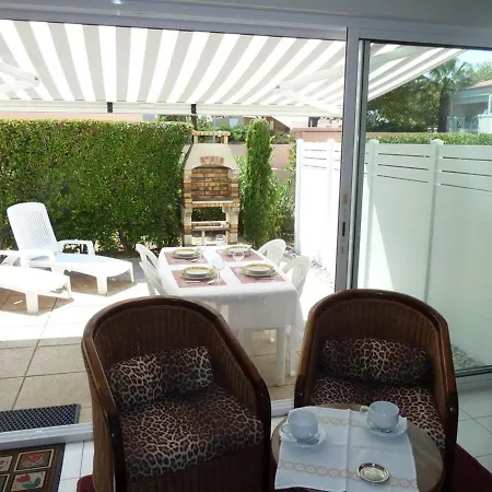 Apartamento T2 Climatise Avec Piscine Et Parking Au Cap D'agde - Fr-1-607-52