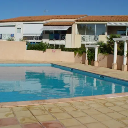 T2 Climatise En Rez-de-jardin Avec Piscine, Parking, Et Terrase. A 450m, Wifi Gratuit. - Fr-1-607-52 Apartamento Agde