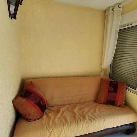 Apartamento T2 Climatise Avec Piscine Et Parking Au Cap D'agde - Fr-1-607-52 Agde