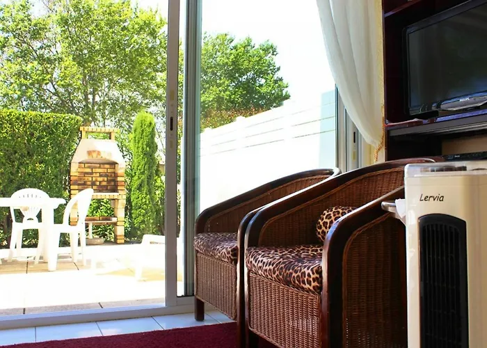 Apartmán T2 Climatise Avec Piscine Et Parking Au Cap D'agde - Fr-1-607-52
